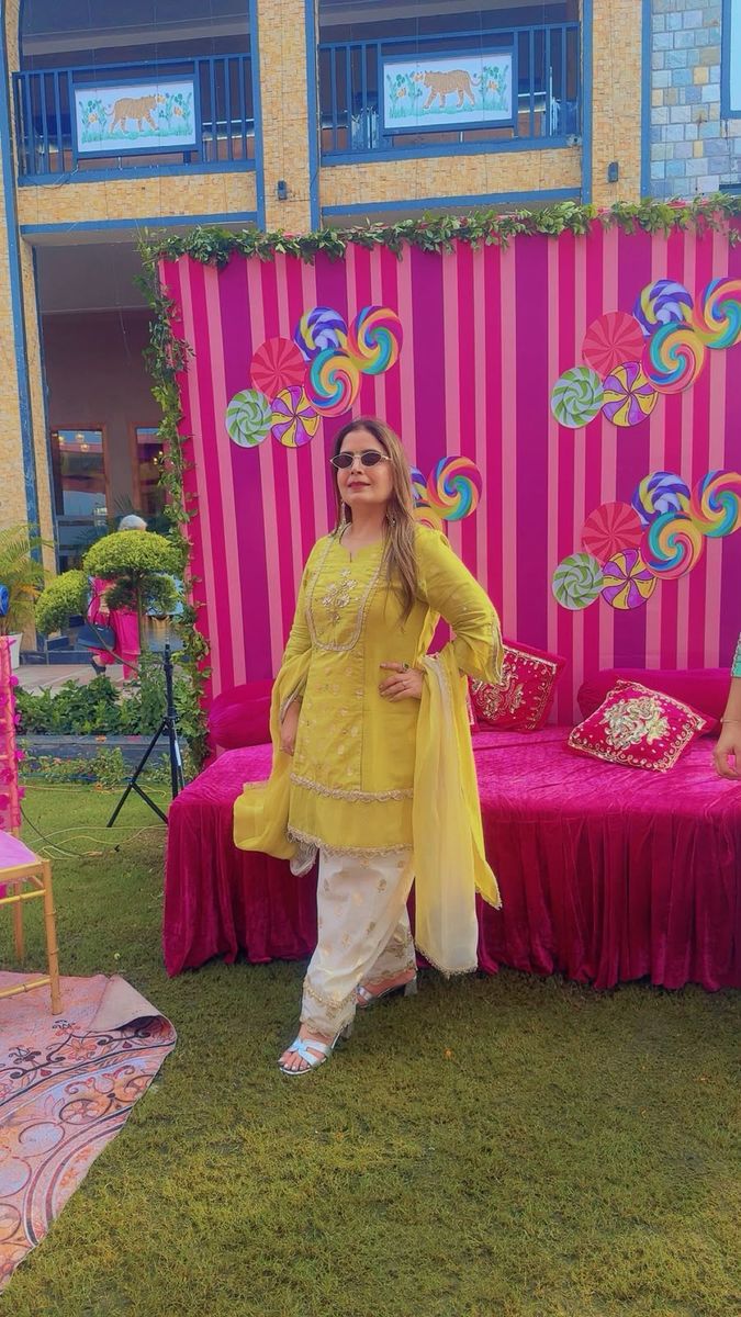 Rupa Girdhar wearing Miithhii Elaychii
